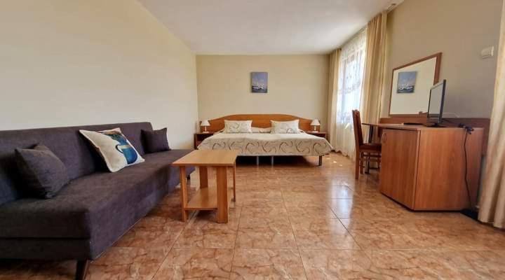 Family Hotel Selena Nesebar Buitenkant foto