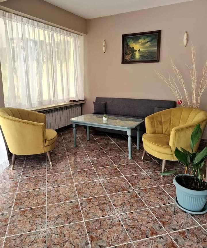 Family Hotel Selena Nesebar Buitenkant foto