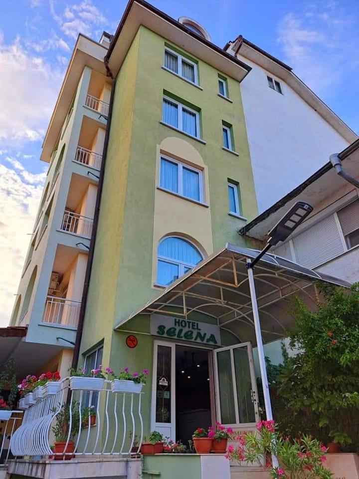 Family Hotel Selena Nesebar Buitenkant foto